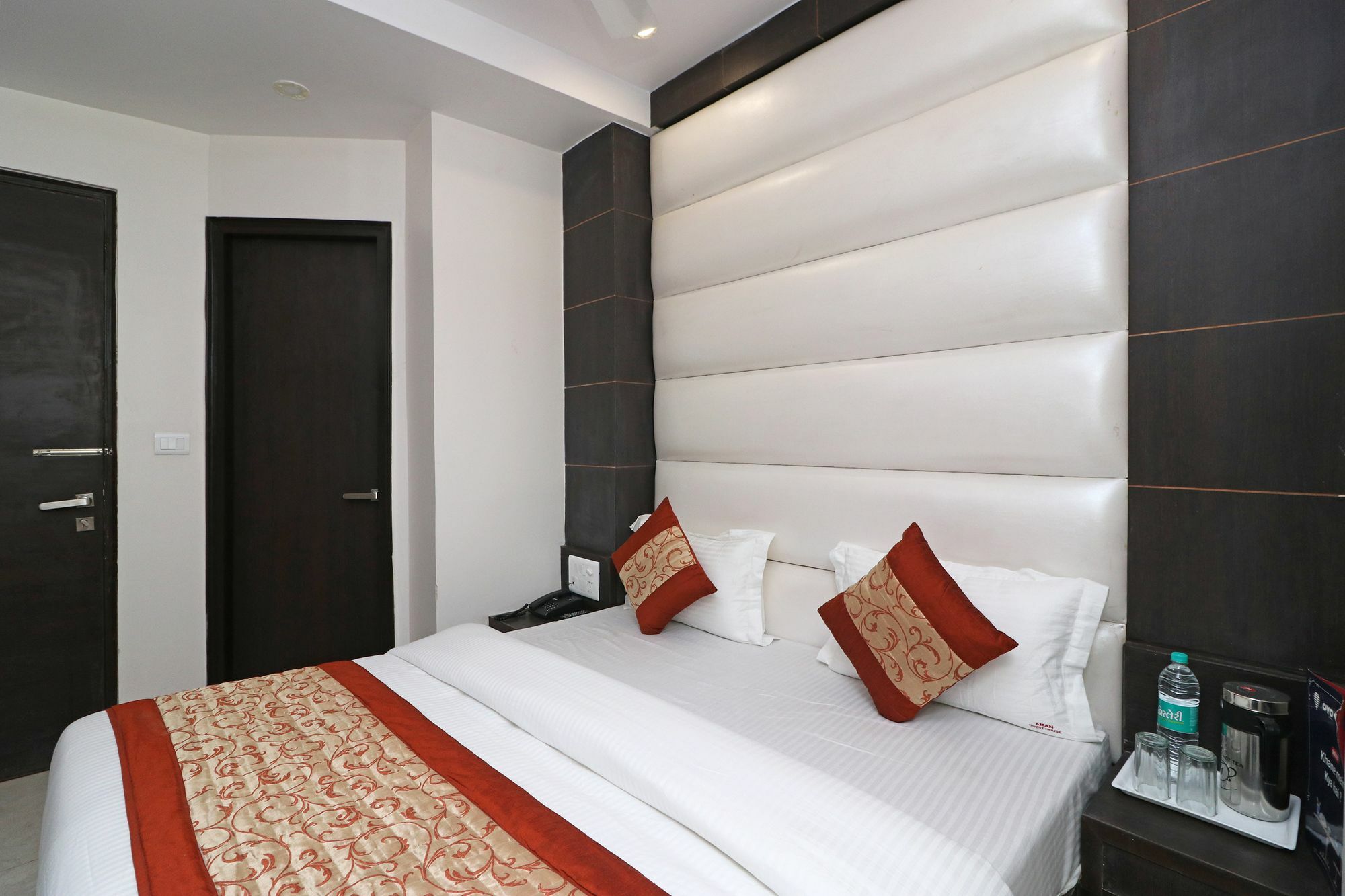 Oyo 11593 Hotel Aman Guest House New Delhi Exterior photo